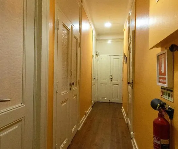 Angels Лиссабон